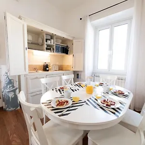 The Best Rent - Three-bedroom Close To Colosseo Appartamento